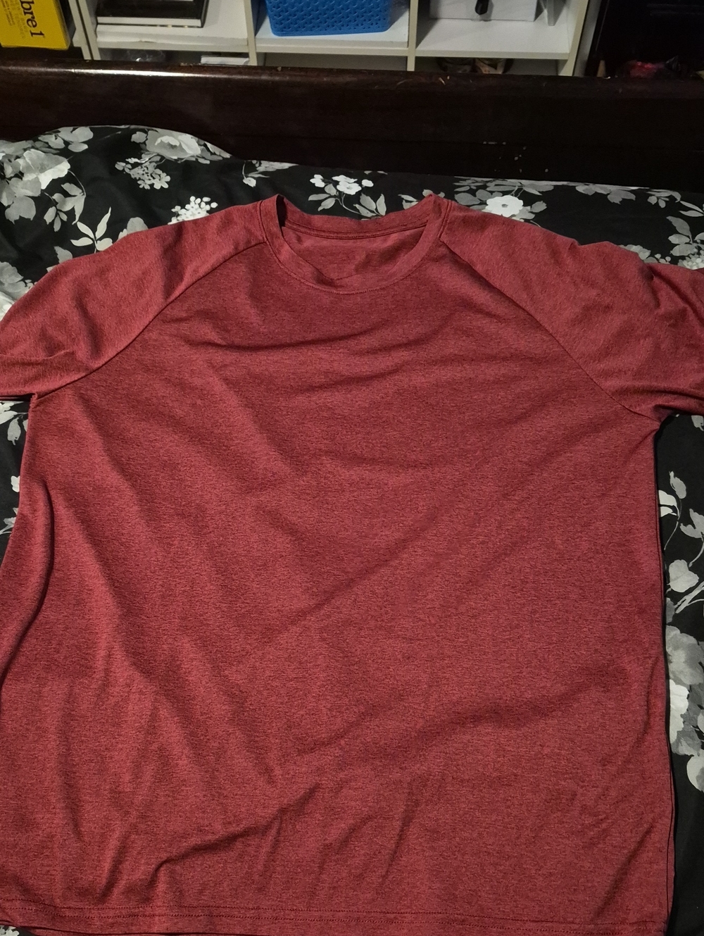 Men's Lightweight Crew Neck Short Sleeve Shirt - Red